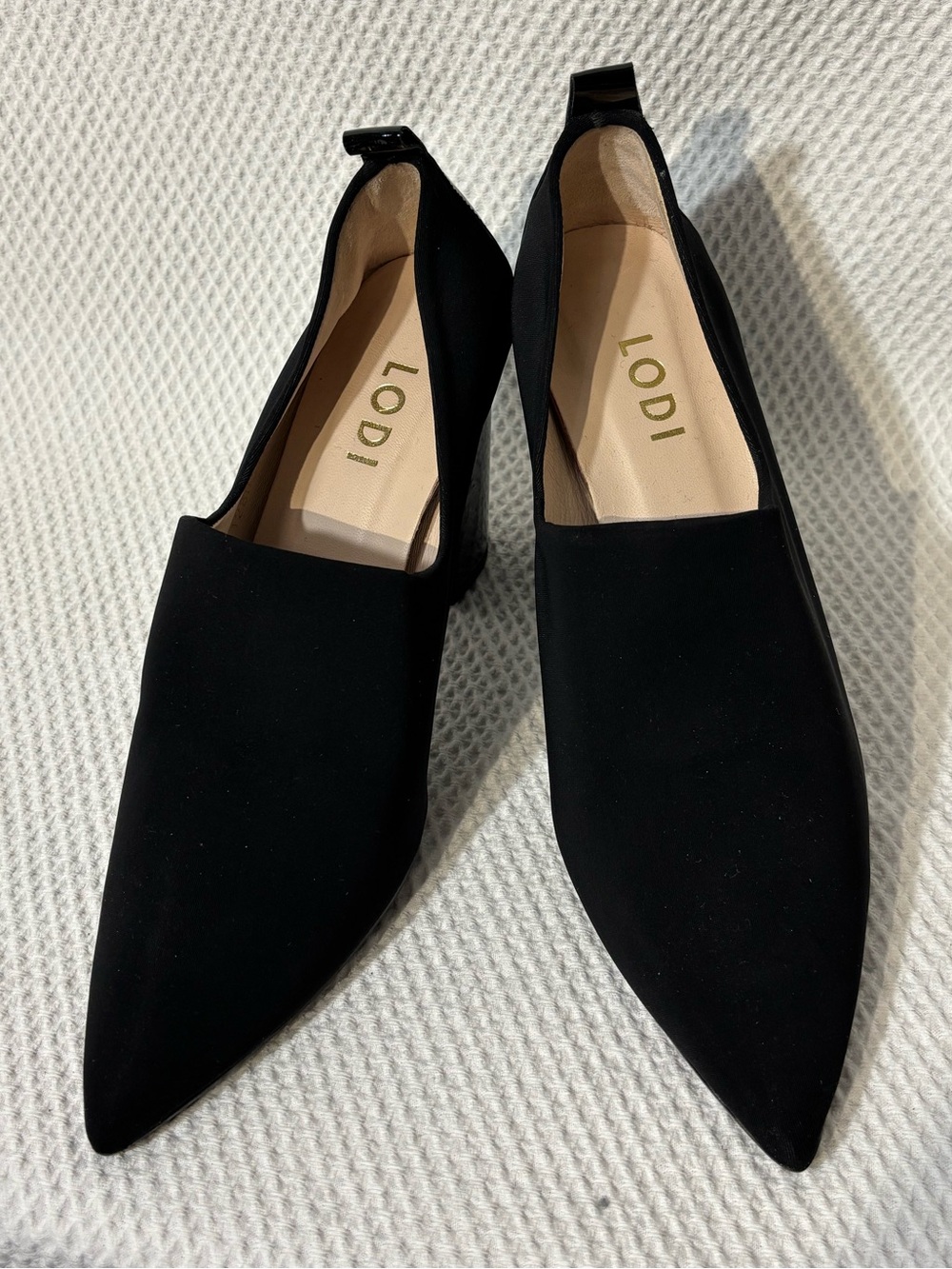 LODI Sz 39 Pointy Glove Heels Neoprene Fabric Upper Patent Leather Heels